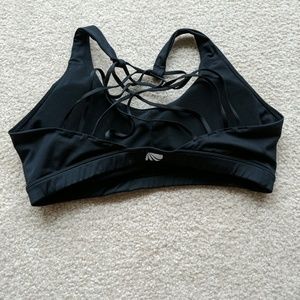 Marika sports bra